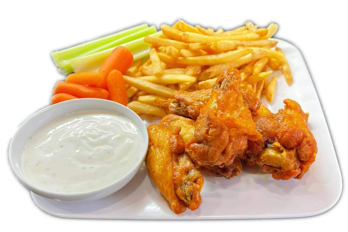 Buffalo Wings with Fries